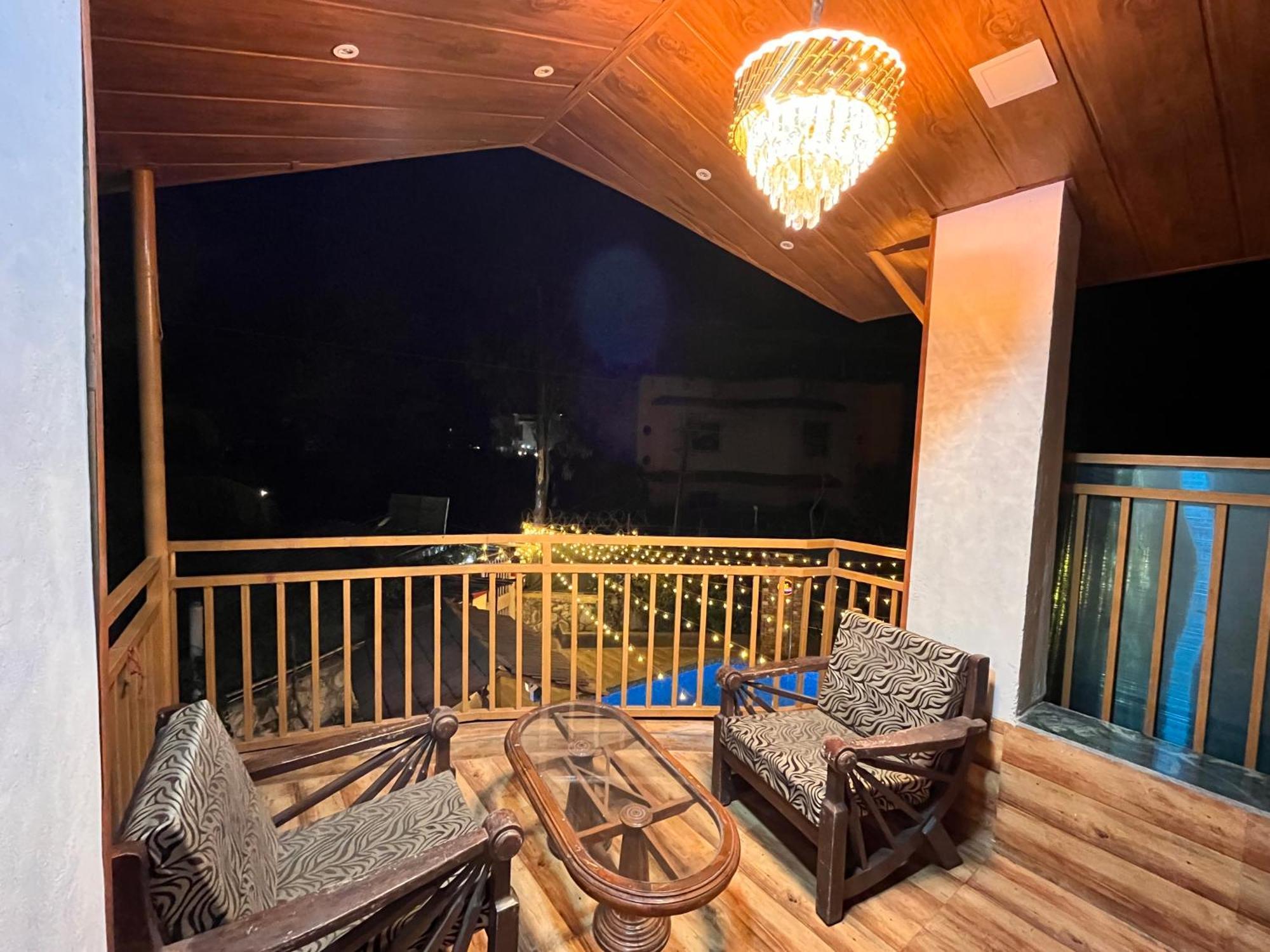 Govind Villa - 3Bhk Penthouse Suite With Pool Splash Lonavala Exterior foto